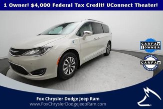 Certified 2020 Chrysler Pacifica Limited w/ Advanced Safetytec Group image 1