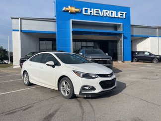 Used 2017 Chevrolet Cruze LT w/ Convenience Package image 1