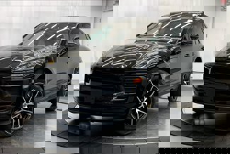 Used 2022 Porsche Macan image 1