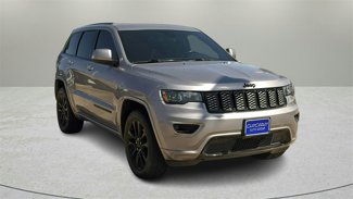 Used 2020 Jeep Grand Cherokee Altitude image 1