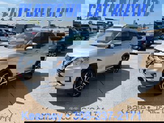 Used 2019 Nissan Rogue SL image 1