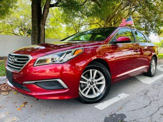 Used 2016 Hyundai Sonata SE image 1