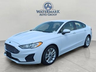 Used 2020 Ford Fusion SE image 1