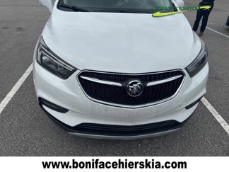 Used 2018 Buick Encore Preferred image 1