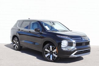 New 2025 Mitsubishi Outlander SE image 1