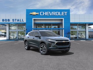 New 2025 Chevrolet Trax LT w/ Driver Confidence Package image 1