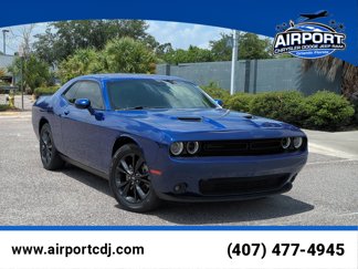 Used 2022 Dodge Challenger SXT w/ Driver Convenience Group image 1