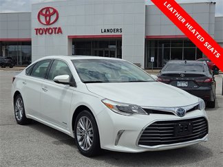 Used 2016 Toyota Avalon Limited image 1