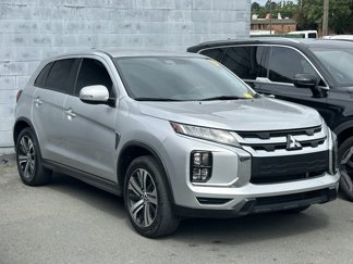 Used 2023 Mitsubishi Outlander Sport SE image 1