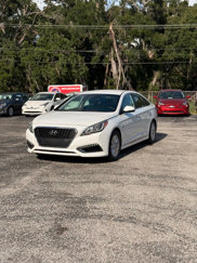 Used 2016 Hyundai Sonata SE image 1
