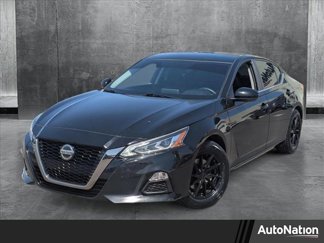 Used 2019 Nissan Altima 2.5 SR w/ SR Premium Package image 1