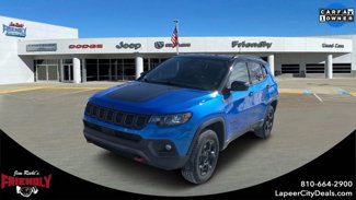 Used 2023 Jeep Compass Trailhawk image 1