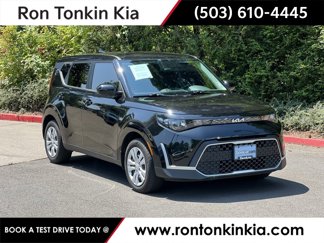 Used 2023 Kia Soul LX image 1