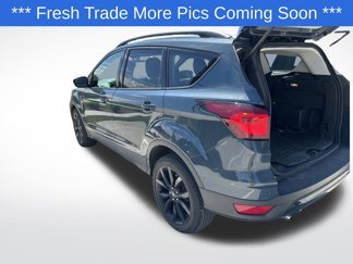 Used 2019 Ford Escape SE image 1