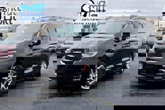 Used 2023 Chrysler Pacifica Touring-L image 1