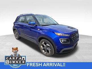 Used 2022 Hyundai Venue Limited image 1