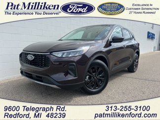 Certified 2023 Ford Escape Active w/ Tech Pack #2 image 1