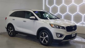 Used 2017 Kia Sorento EX image 1