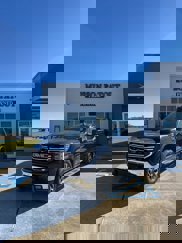 Used 2022 GMC Sierra 1500 SLT w/ SLT Premium Plus Package image 1