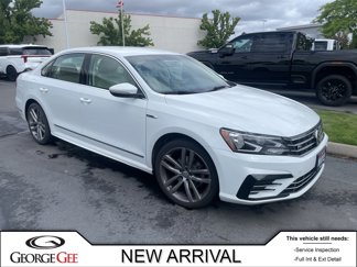 Used 2017 Volkswagen Passat 1.8T R-Line image 1