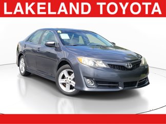 Used 2014 Toyota Camry SE image 1