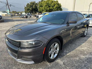 Used 2019 Dodge Charger SXT image 1