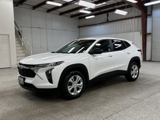 Used 2024 Chevrolet Trax LS image 1