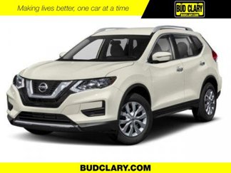 Used 2017 Nissan Rogue SV image 1