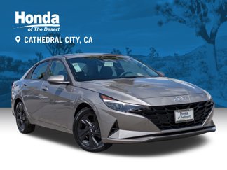 Used 2022 Hyundai Elantra SEL image 1
