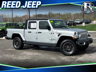 Used 2022 Jeep Gladiator Overland w/ Trailer Tow Package image 1