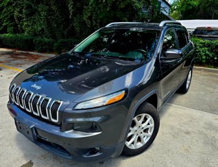 Used 2016 Jeep Cherokee Latitude w/ Comfort/Convenience Group image 1