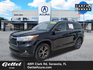 Used 2016 Toyota Highlander XLE image 1