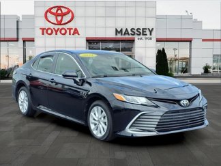 Used 2021 Toyota Camry LE image 1
