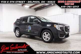 Used 2022 GMC Terrain SLE image 1
