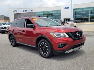 Used 2019 Nissan Pathfinder SL image 1