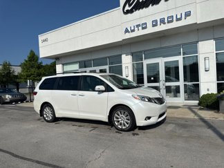 Used 2015 Toyota Sienna Limited Premium image 1