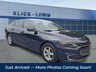 Used 2017 Chevrolet Malibu LS image 1