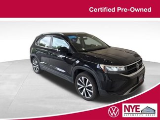 Used 2022 Volkswagen Taos SE image 1