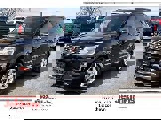 Used 2017 Ford Explorer XLT image 1