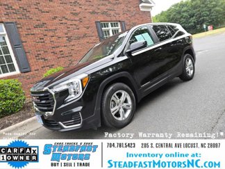 Used 2024 GMC Terrain SLE image 1