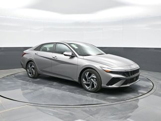 New 2025 Hyundai Elantra SEL image 1