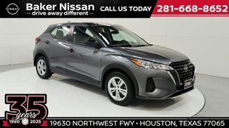 Used 2025 Nissan Kicks Play S image 1