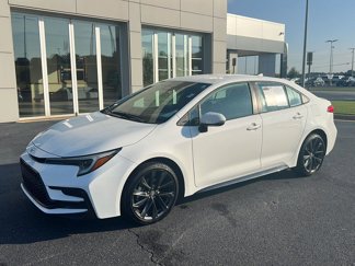 Used 2024 Toyota Corolla SE image 1