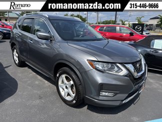 Used 2019 Nissan Rogue SV image 1