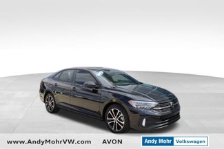 Used 2023 Volkswagen Jetta Sport image 1