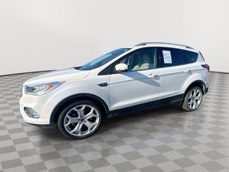Used 2019 Ford Escape Titanium image 1