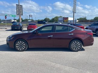 Used 2023 Nissan Altima 2.5 SV image 1