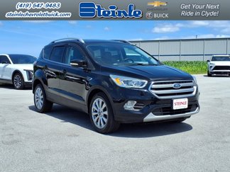 Used 2017 Ford Escape Titanium image 1