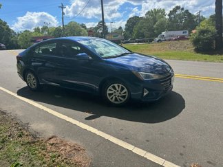 Used 2019 Hyundai Elantra SE image 1