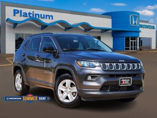 Used 2022 Jeep Compass Latitude image 1